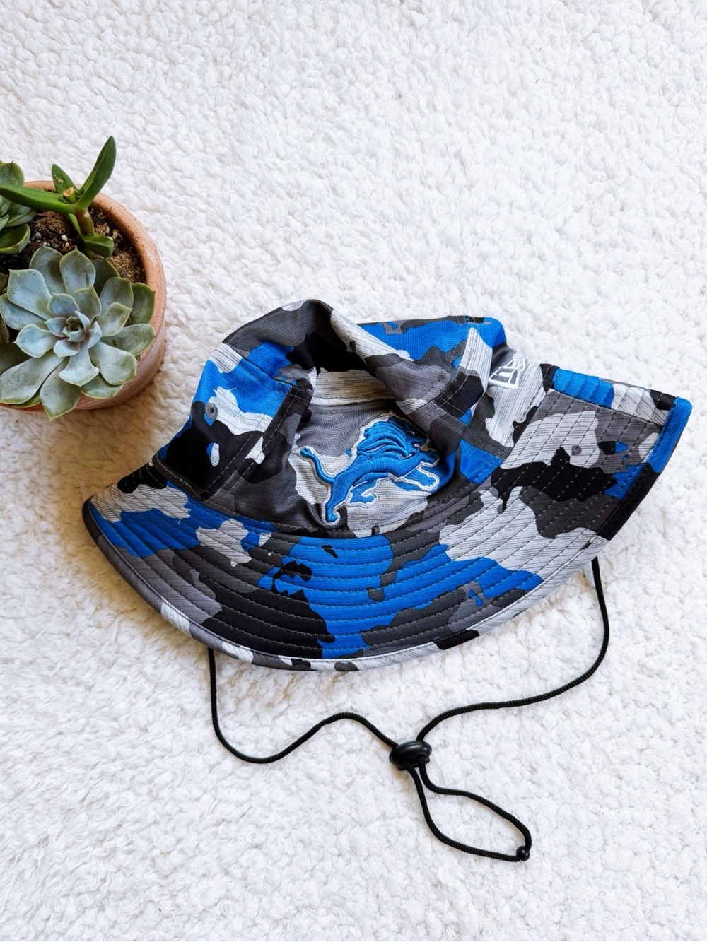 Camo Lions bucket hat